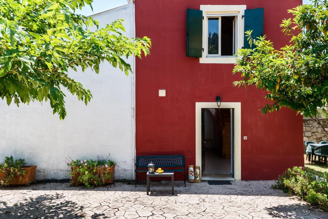 Traditional Rustic Maisonette By Konnect Apartament *