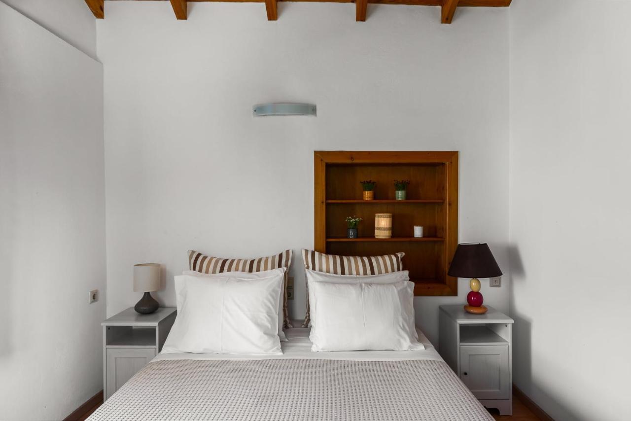 Apartament Traditional Rustic Maisonette By Konnect