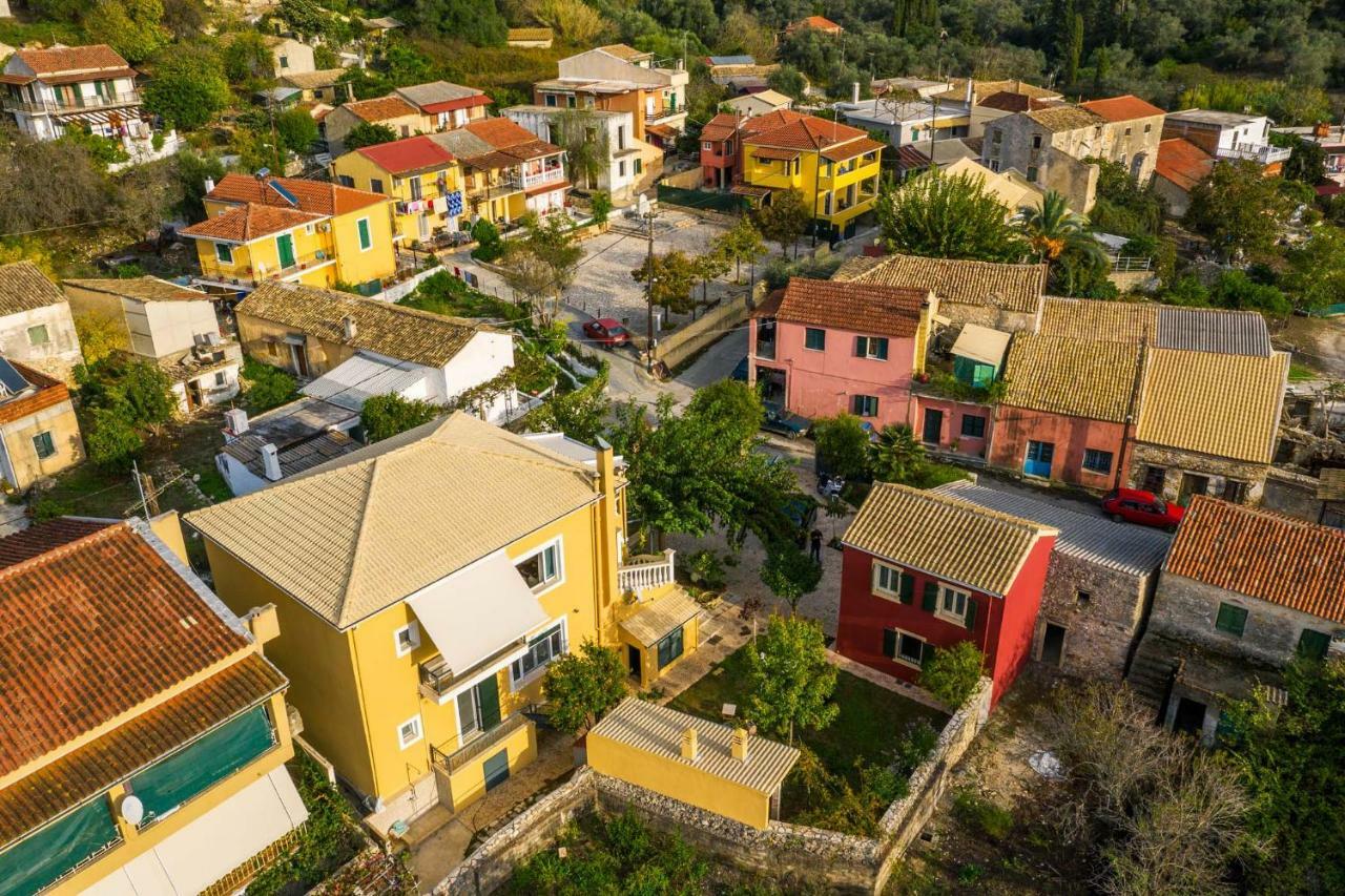 Traditional Rustic Maisonette By Konnect Apartament Agios Ioannis Peristerion